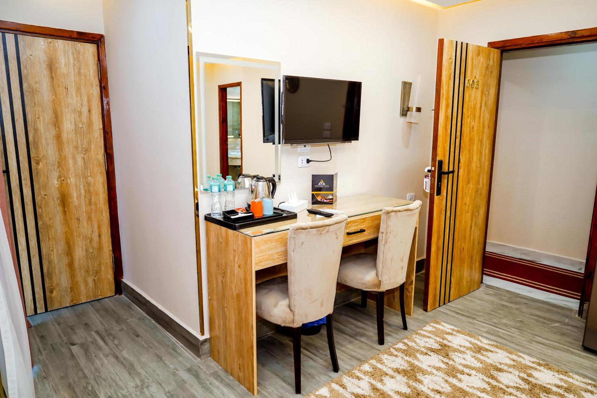 Pyramids Hotel Kafrat al Jabal ภายนอก รูปภาพ