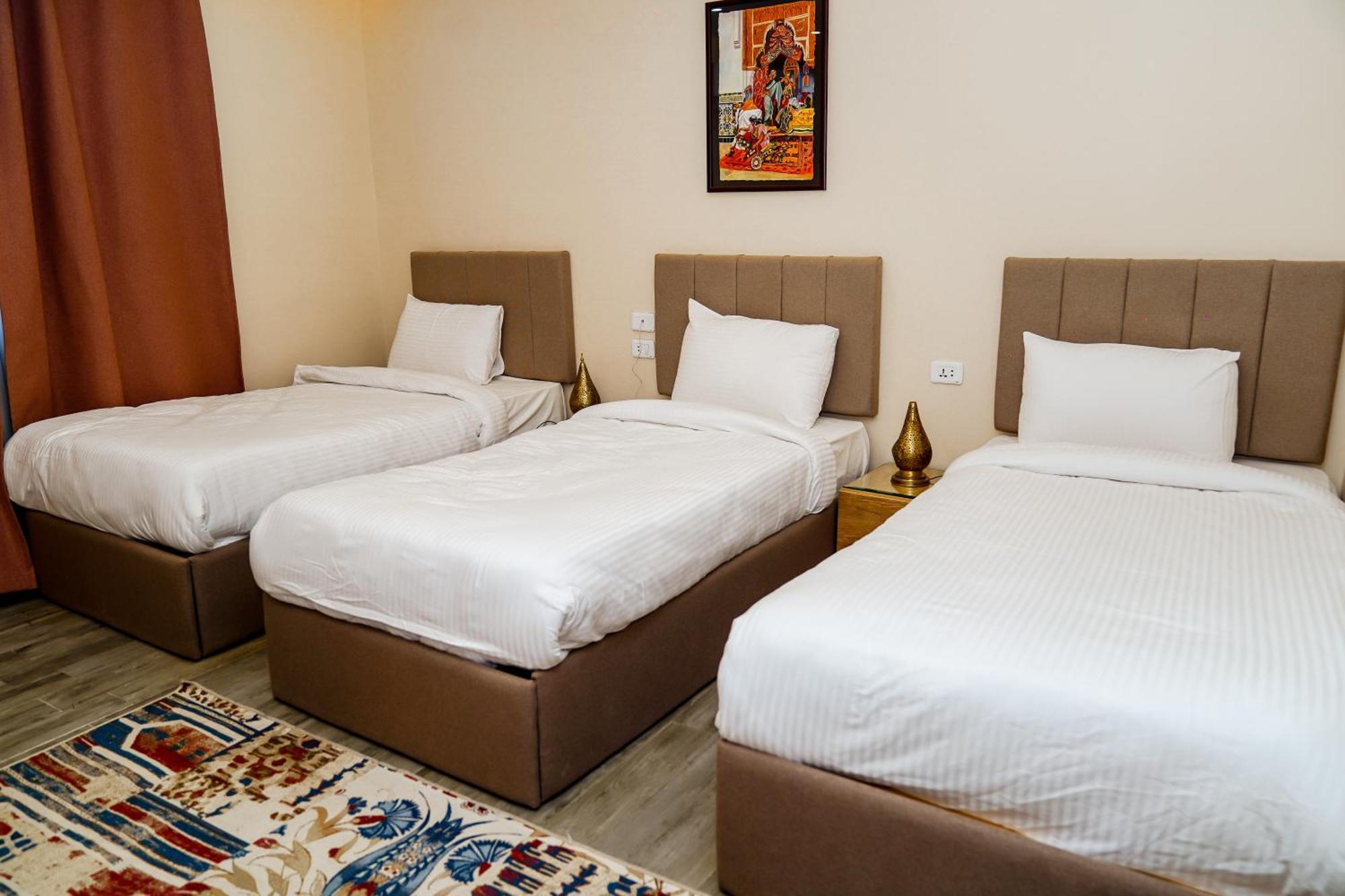 Pyramids Hotel Kafrat al Jabal ภายนอก รูปภาพ