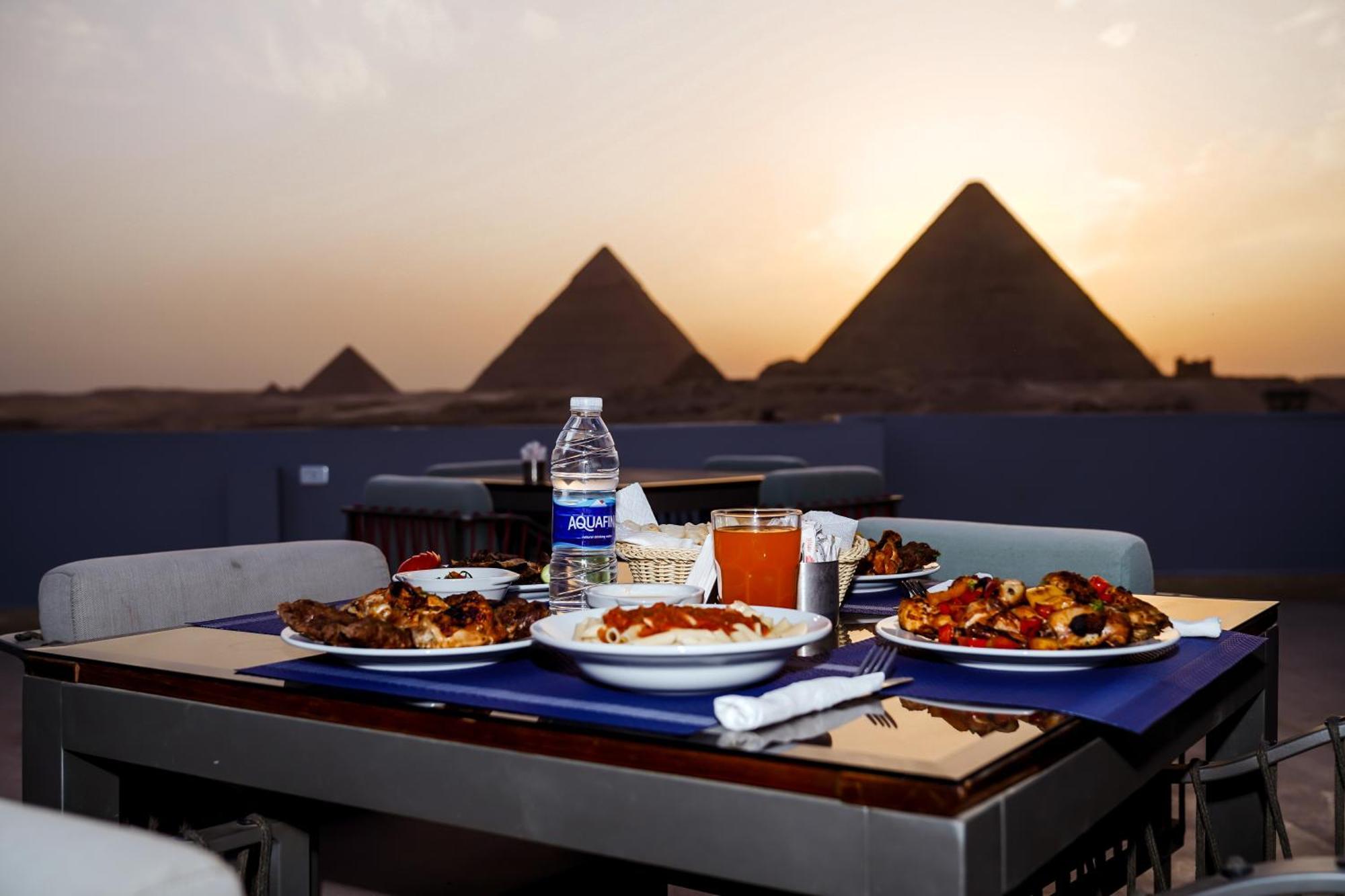Pyramids Hotel Kafrat al Jabal ภายนอก รูปภาพ