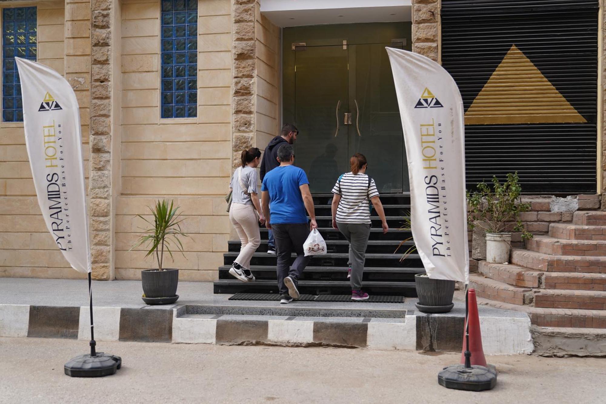 Pyramids Hotel Kafrat al Jabal ภายนอก รูปภาพ