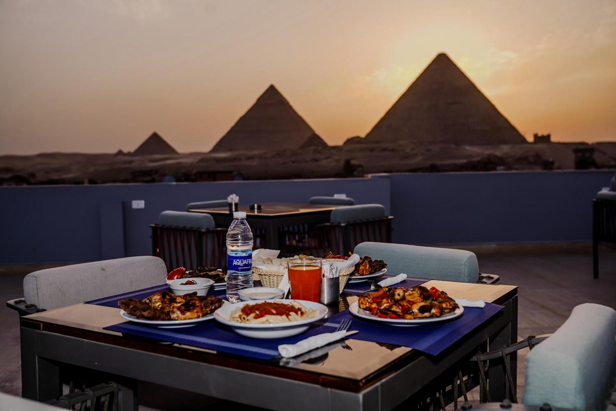 Pyramids Hotel Kafrat al Jabal ภายนอก รูปภาพ